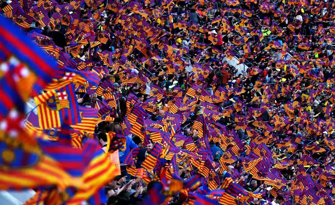 لاعبو برشلونة المرشحون للكرة الذهبية 2026