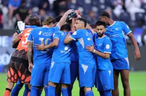 موقف بونو وسامرفيل من لقاء الهلال والتعاون