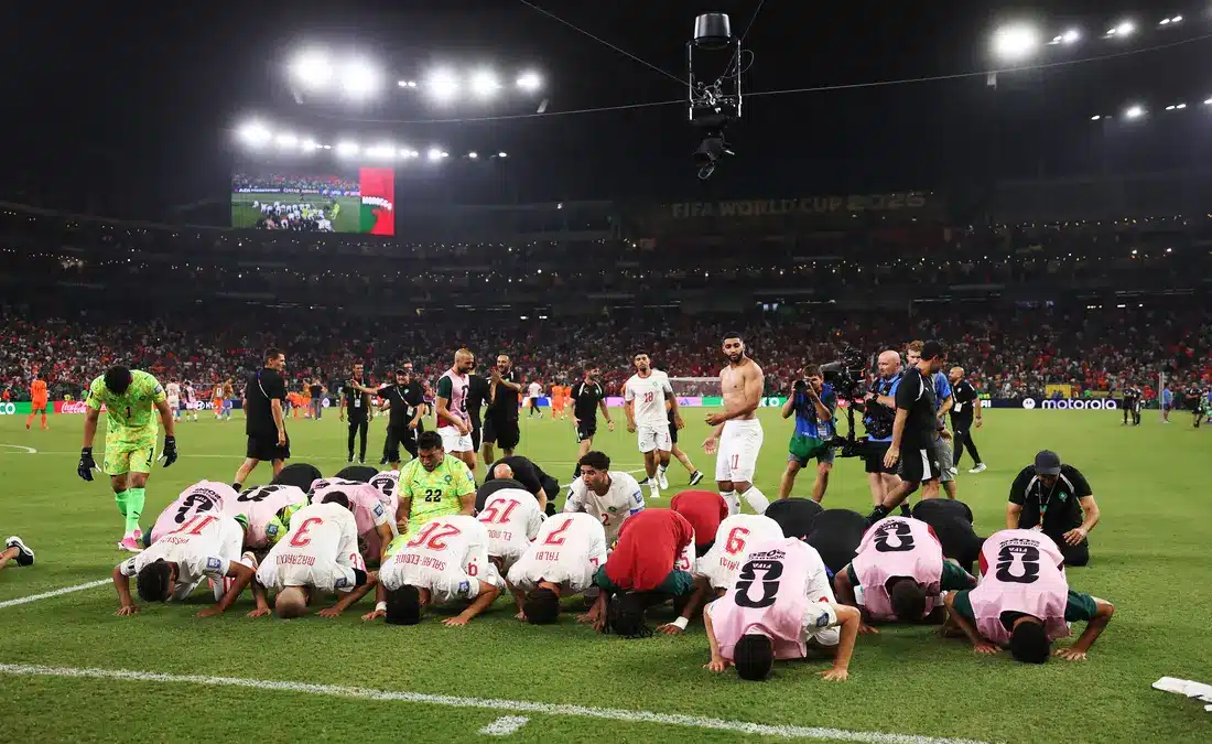 رسميًا.. سفيان أمرابط يعلن تعليق مشاركته مع المغرب