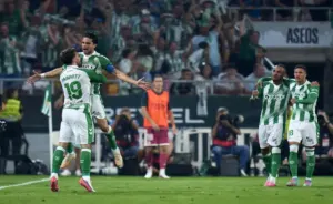 نجم بيتيس يخطف أنظار برشلونة بعد تألقه أمام ريال مدريد